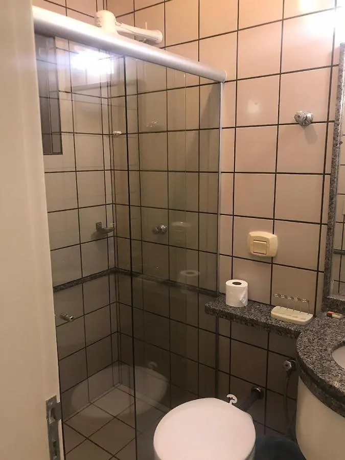 Apart-Hotel DiRoma Fiori com 1 suíte e banheiro social extra Caldas Novas